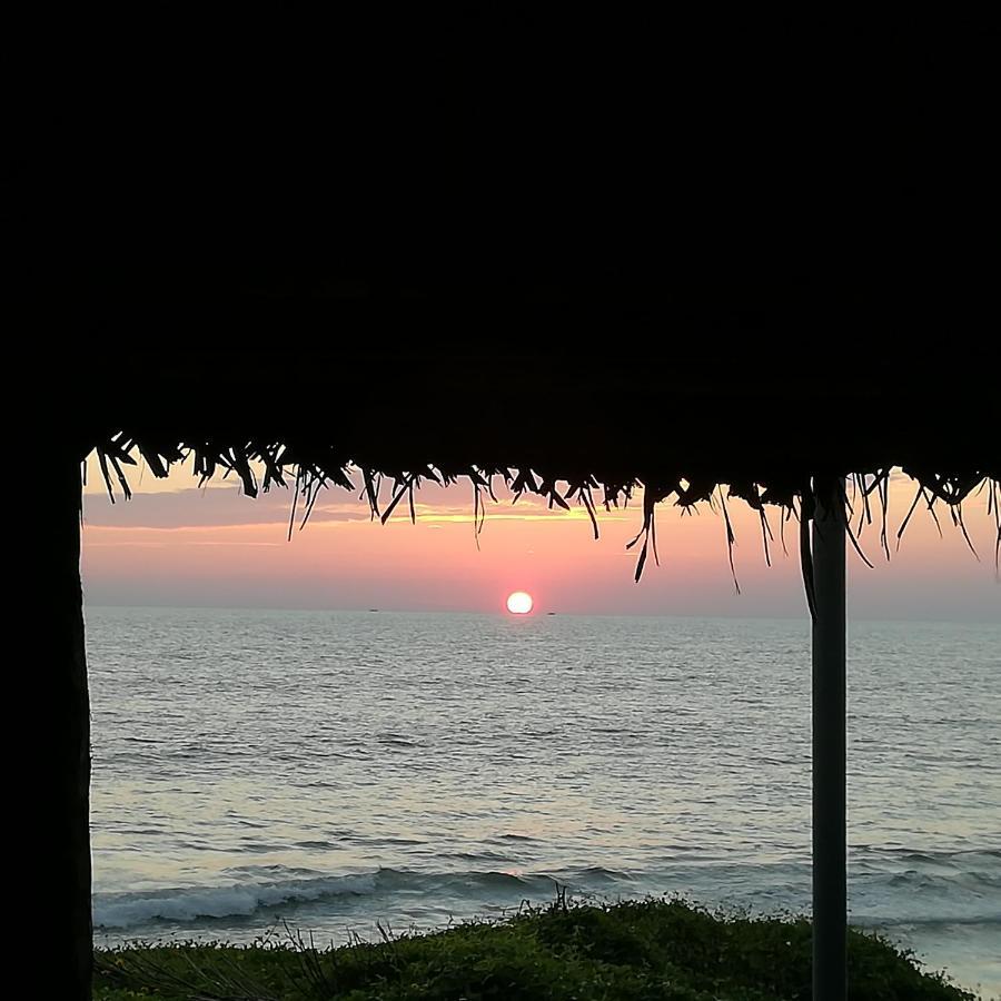 Sukriti Beach Resort Varkala Dış mekan fotoğraf