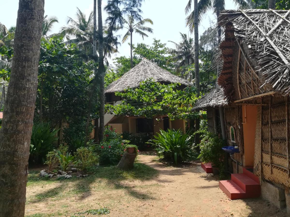 Sukriti Beach Resort Varkala Dış mekan fotoğraf