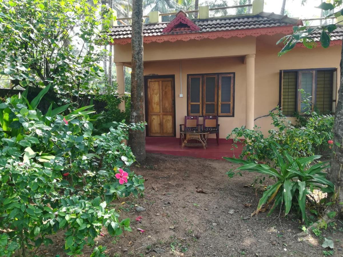 Sukriti Beach Resort Varkala Dış mekan fotoğraf