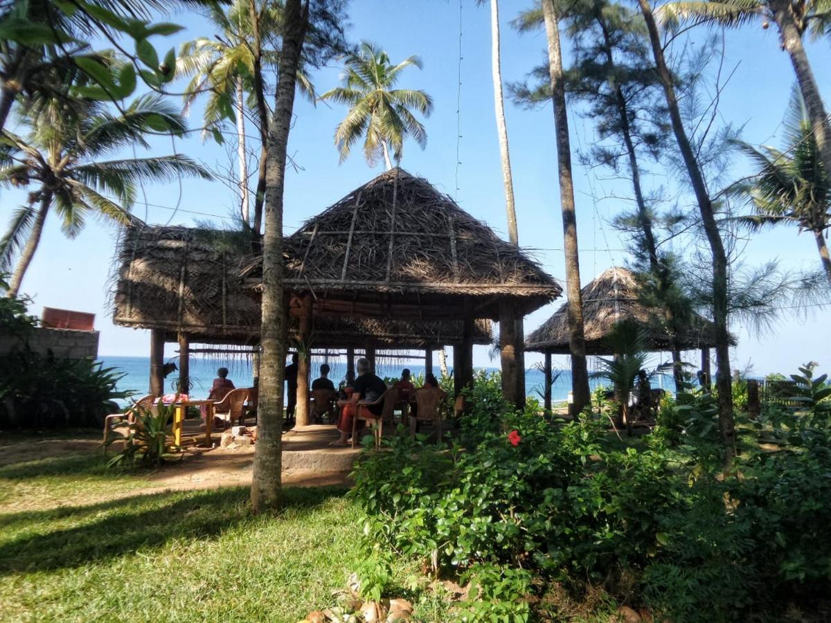 Sukriti Beach Resort Varkala Dış mekan fotoğraf