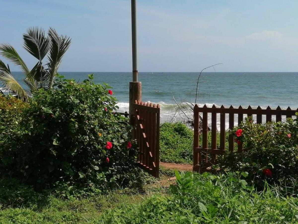 Sukriti Beach Resort Varkala Dış mekan fotoğraf