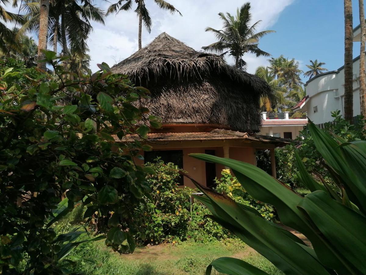 Sukriti Beach Resort Varkala Dış mekan fotoğraf
