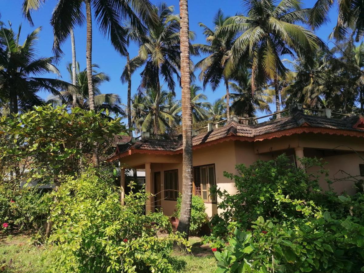 Sukriti Beach Resort Varkala Dış mekan fotoğraf