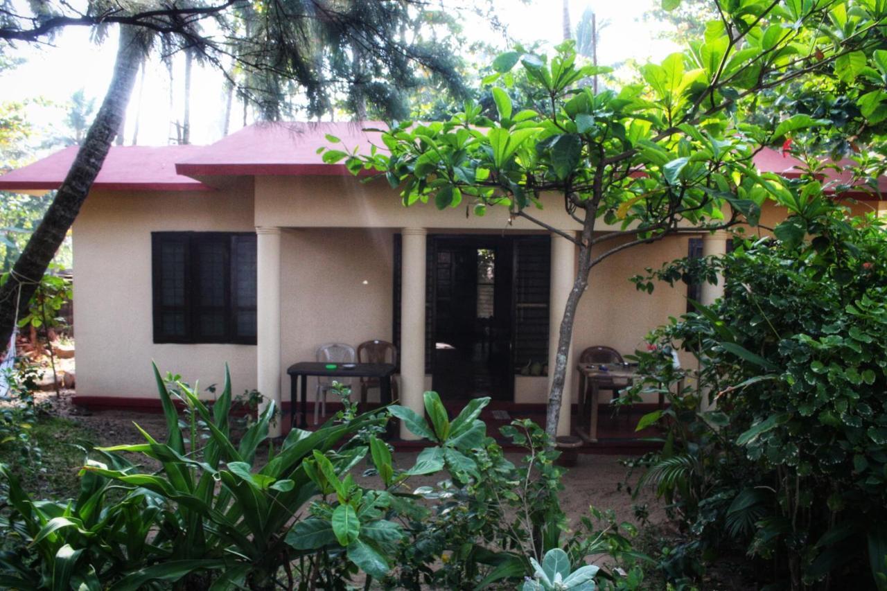 Sukriti Beach Resort Varkala Dış mekan fotoğraf
